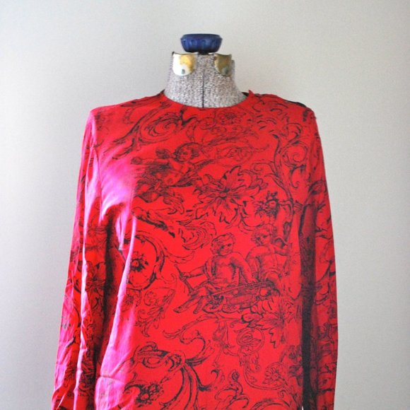 100% Silk Red Cherub patterned Blouse - Picture 2 of 7